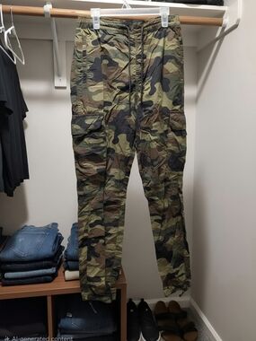 Women Camo Cargo Pants - Olive Green